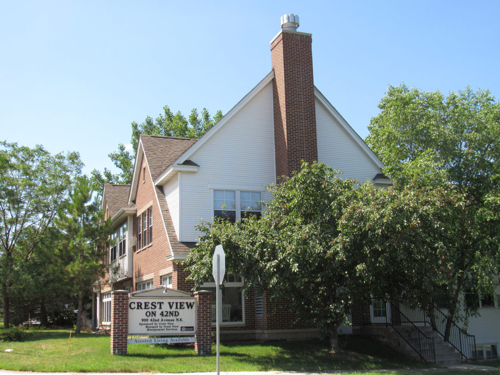 crest view senior communities on 42nd building features