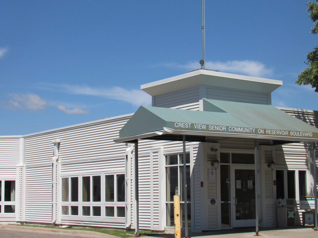 crest view senior communities building features